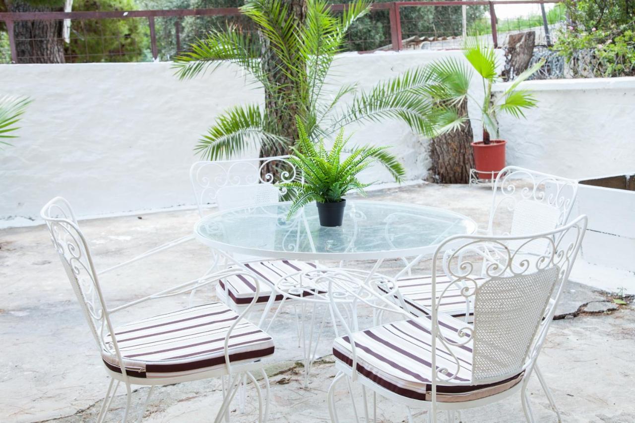 Sunny And Minimal Apt In Glyfada With 3 Bdrm Athene Buitenkant foto