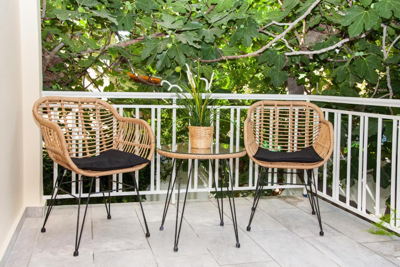 Sunny And Minimal Apt In Glyfada With 3 Bdrm Athene Buitenkant foto