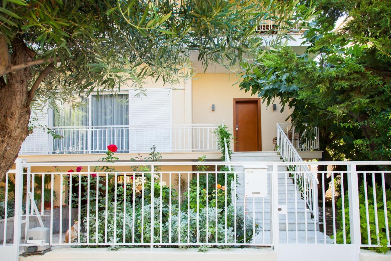 Sunny And Minimal Apt In Glyfada With 3 Bdrm Athene Buitenkant foto