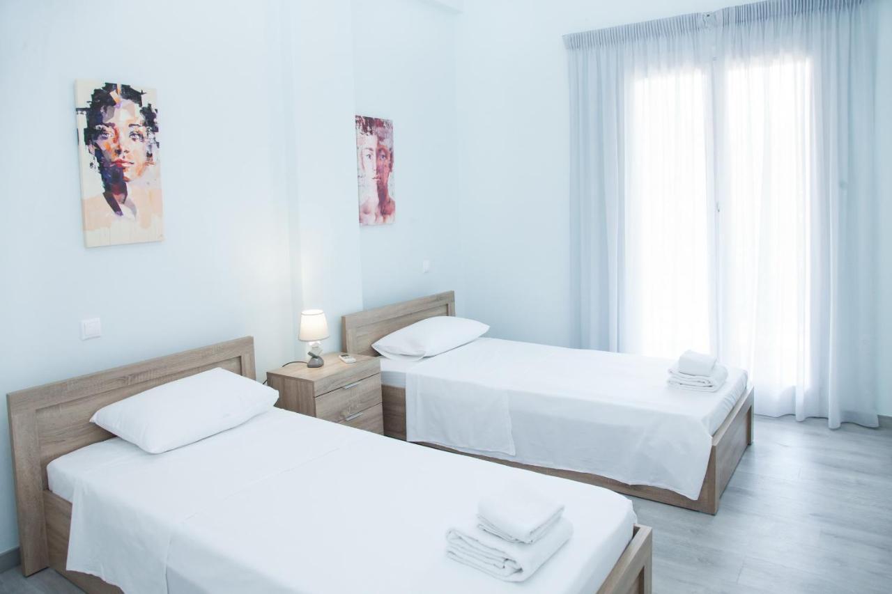 Sunny And Minimal Apt In Glyfada With 3 Bdrm Athene Buitenkant foto