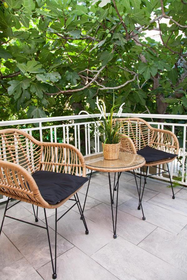 Sunny And Minimal Apt In Glyfada With 3 Bdrm Athene Buitenkant foto
